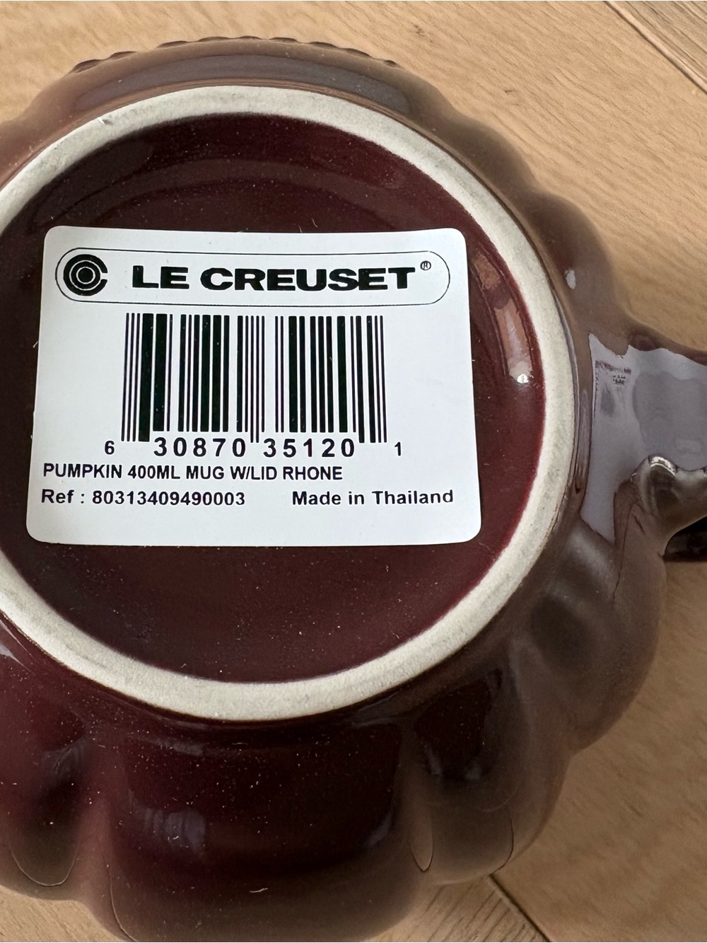 Le Creuset - Pumpkin Mug with lid rhone (400ml/14oz) Burgundy Stoneware - Picture 4 of 9